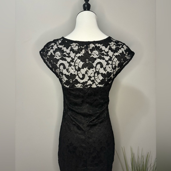 Dynamite black lace dress with built-in under layer - Picture 3 of 4